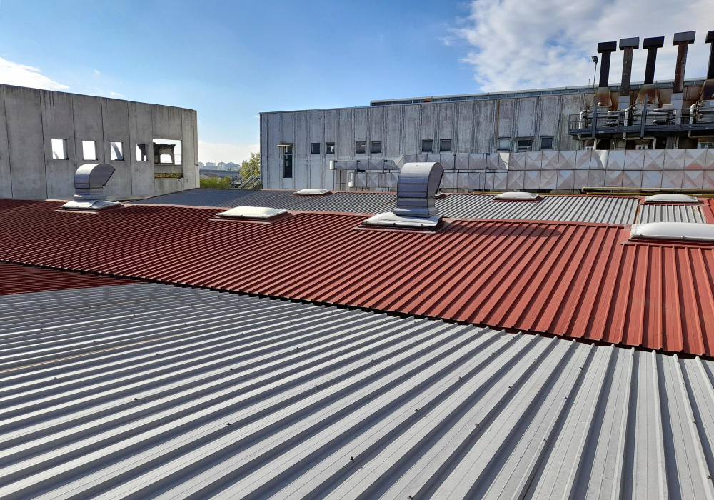 Commercial Roof Repairs Sacramento vs. Replacement: Which Is Smarter?